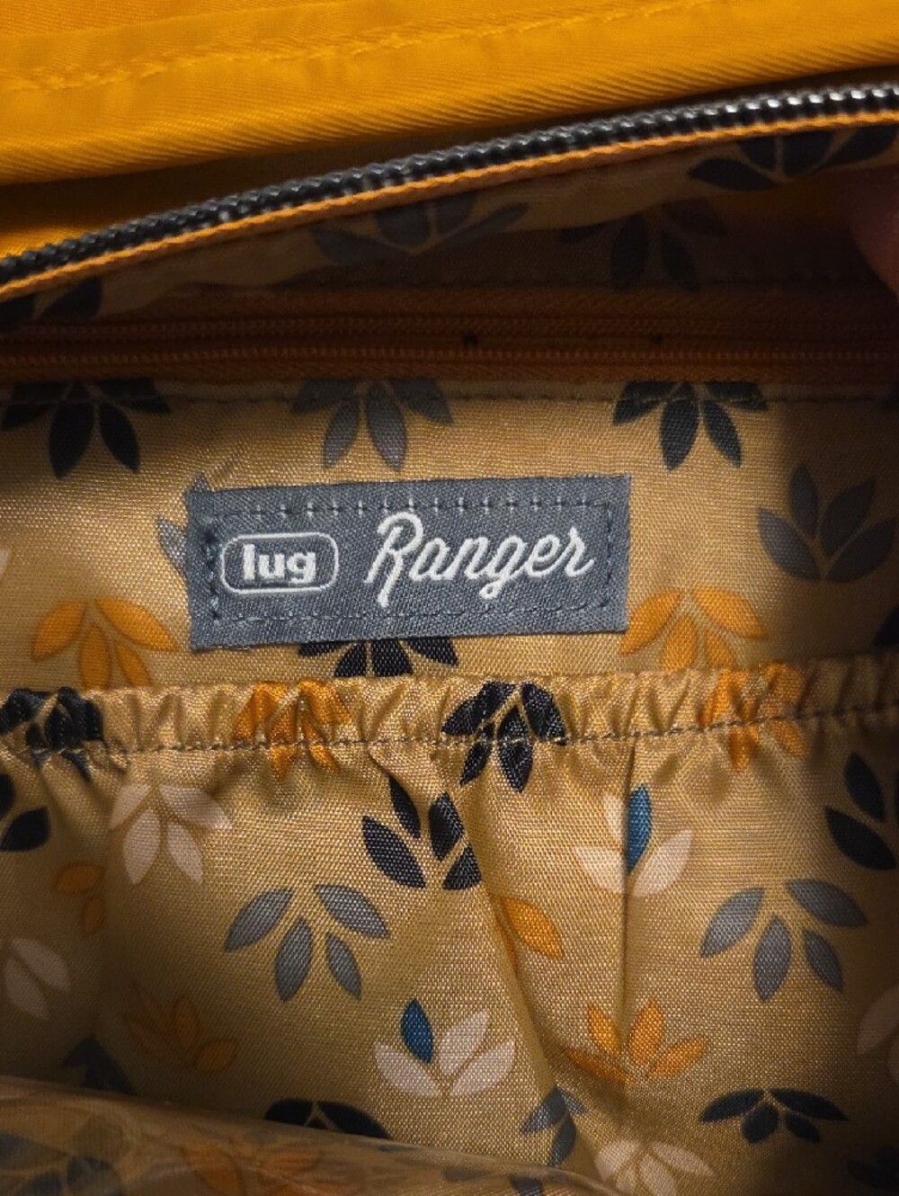 lug Quilted Messenger Crossbody Bag - Mustard Yellow - Picture 4 of 7